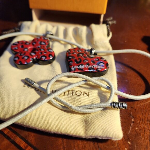LOUIS VUITTON Stephen Sprouse Red/Back Spotted Stone Enamel Heart Flower Hairtie - Picture 6 of 9